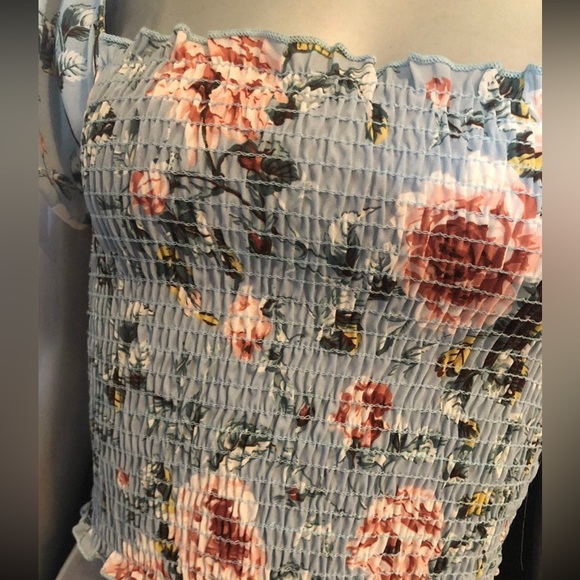 Blue Floral Crop Top - Picture 2 of 2